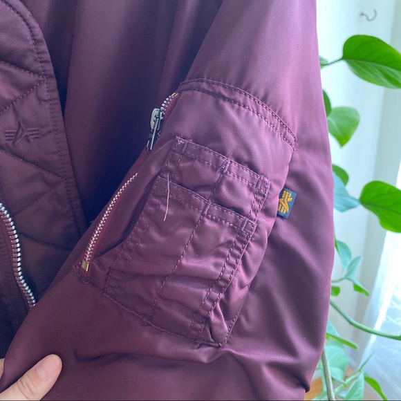 Bomber jacket - Picture 2 of 3